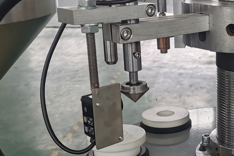 Tabung Benchmark Fotolistrik