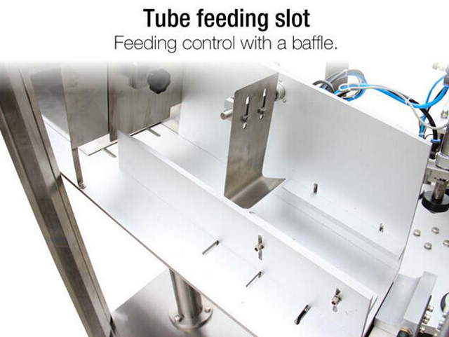 Tembakan saat memberi makan.jpg