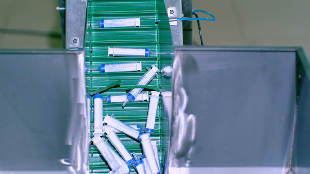 MENGANGKAT UNTUK jarum suntik.jpg