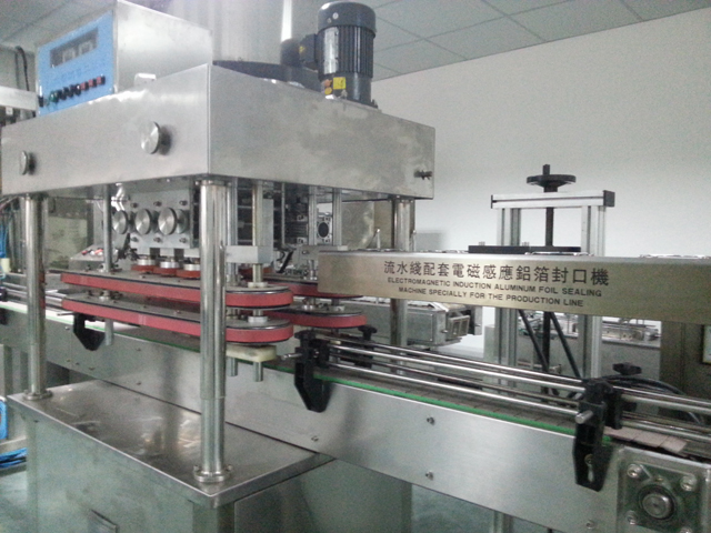 capping machine automatic high speed mesin penutup berkecepatan tinggi.jpg
