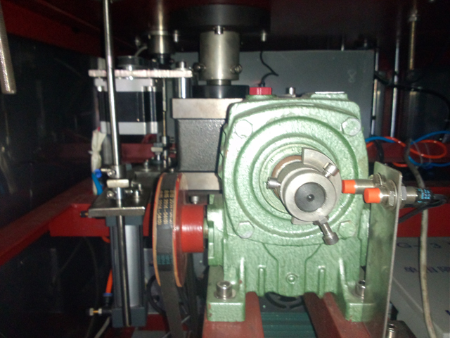 internal tubes filling sealing machine mesin pengisi tabung semi otomatis.jpg