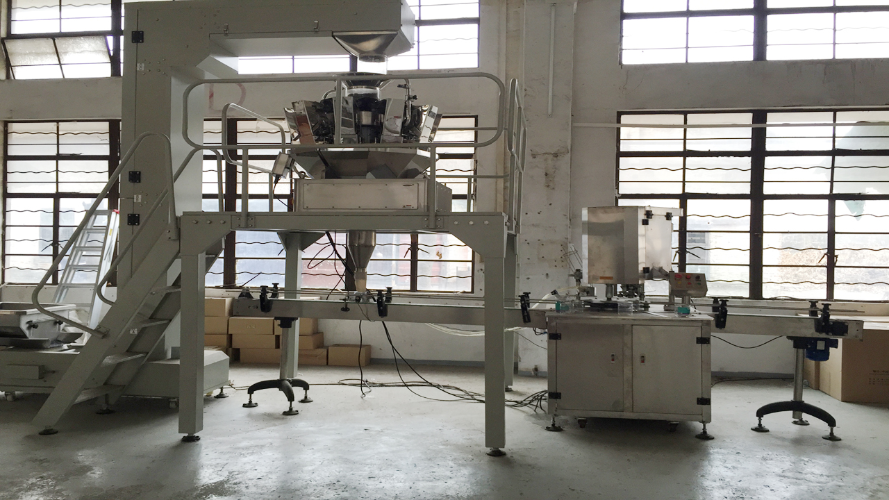 mesin penyegel pengisi kaleng.jpg