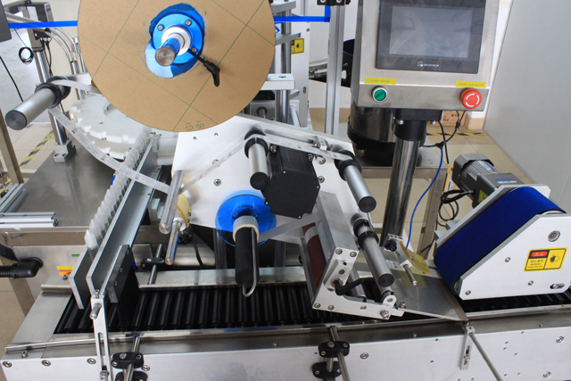 rolling bars from horizontal labeling machine sabuk sinkron untuk menggulung botol.jpg