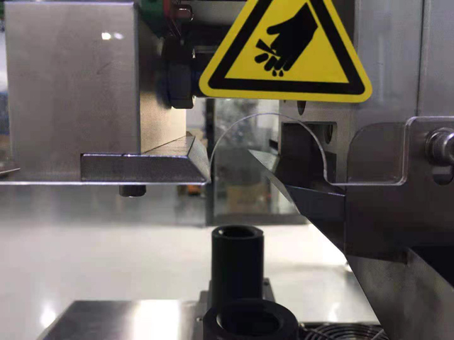 detail dekat untuk mesin penyegel (1).jpg