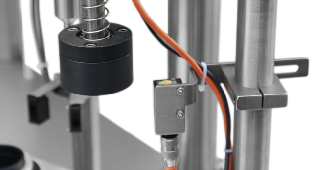 Tembakan saat memberi makan.jpg