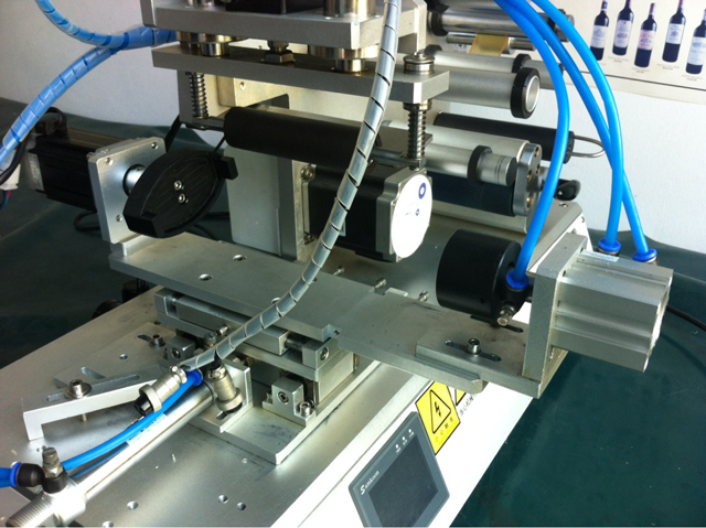 mesin pelabelan kepala pelabelan .jpg