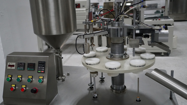 peralatan penyegel pengisi tabung.jpg