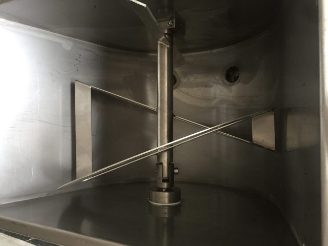 air guage for filling machines connected with air compressor pengukur udara untuk volume pengisian yang akurat.jpg