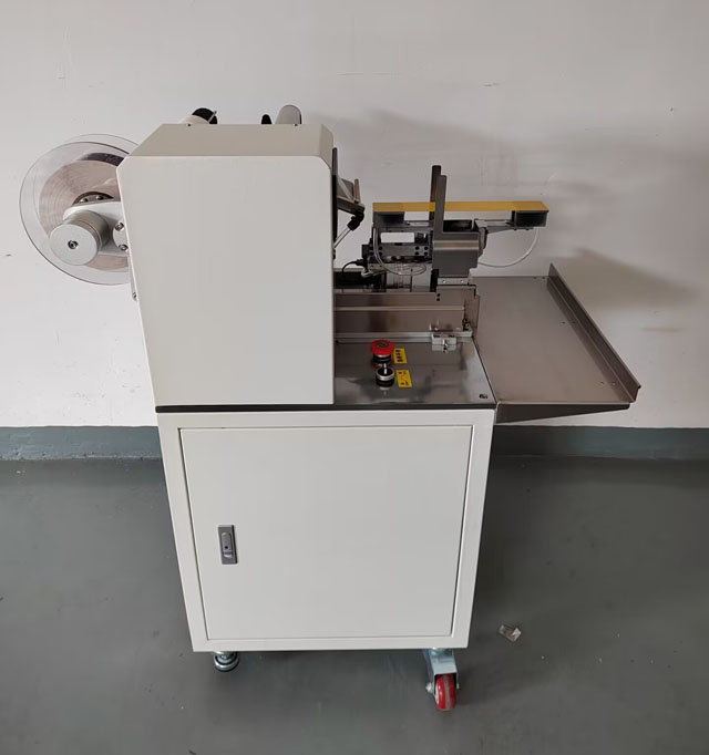 pelabel kemasan makanan anjing (5).jpg