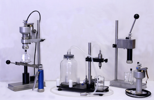 Mesin crimping untuk botol kaca.jpg