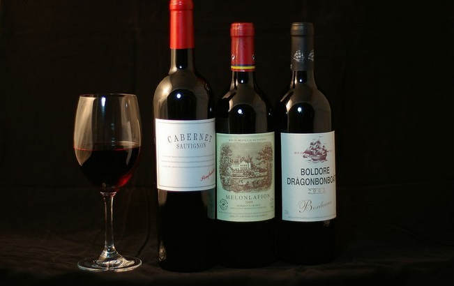bottles glass for red wine botol gelas anggur.jpg