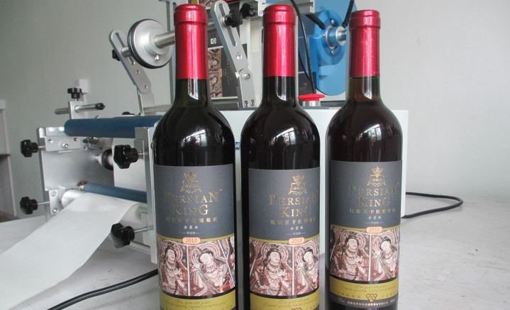 semi automatic labeling machine peralatan pelabelan.jpg