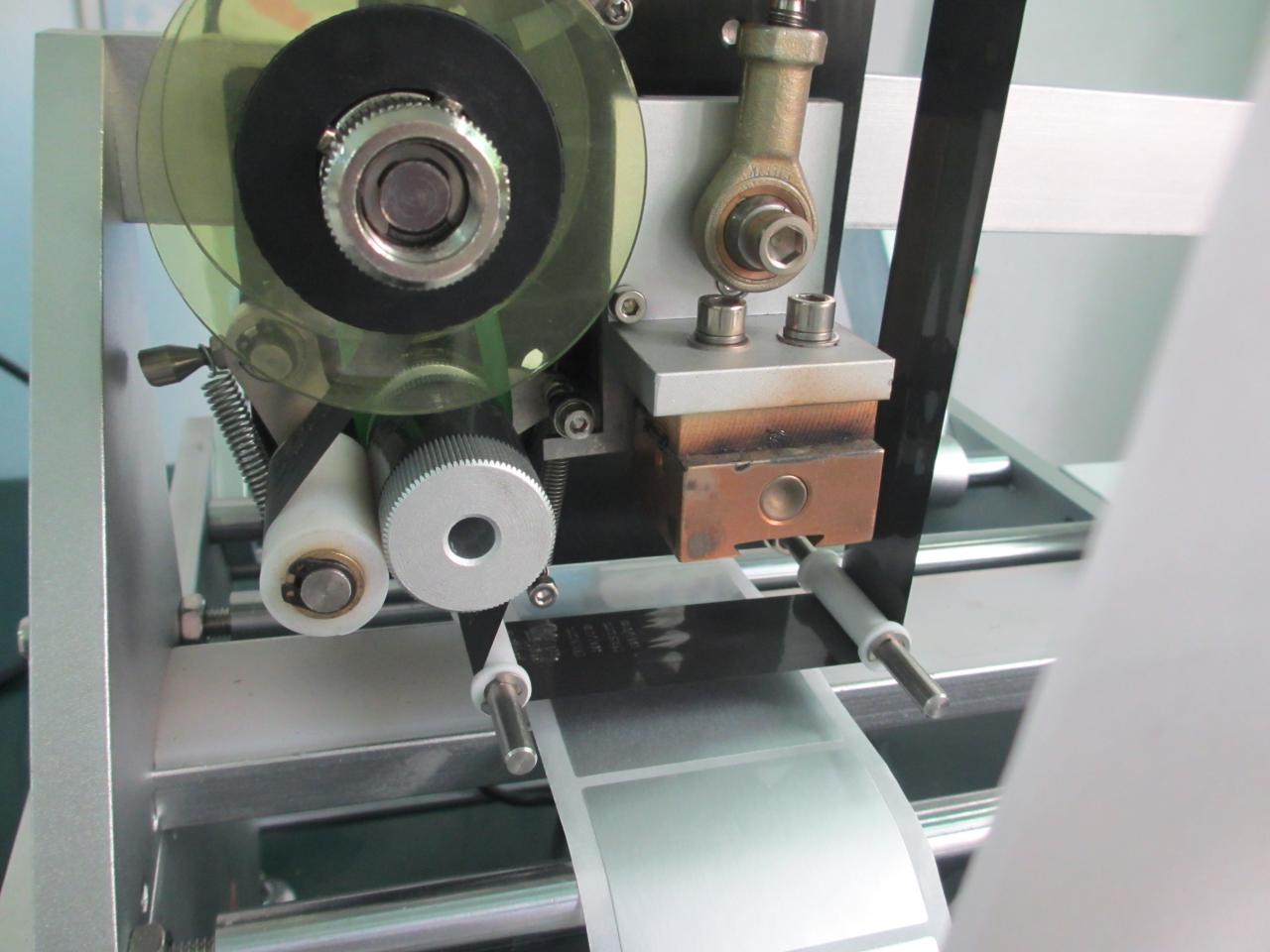 syringe labeling with printing coding function label jarum suntik dengan kode pencetakan (5).JPG