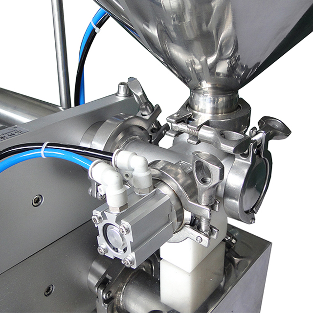 liquid filling machine for lotion shampoo cream Peralatan pengisi sampo.jpg
