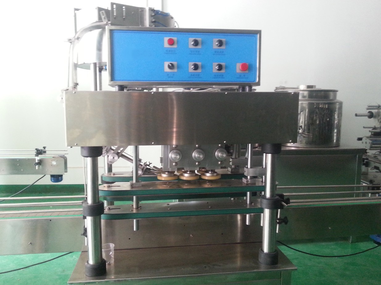 high speed screw capper equipment mesin penutup sekrup berkecepatan tinggi.jpg