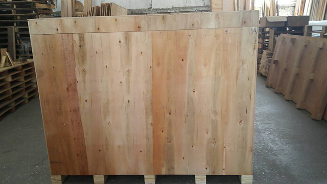 penyegel karton dalam kotak kayu.jpg