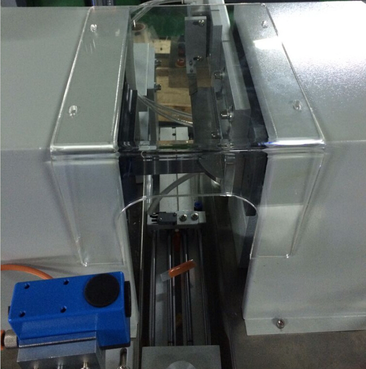 pelanggan selandia baru untuk penyegel tabung ultrasonik (2).jpg